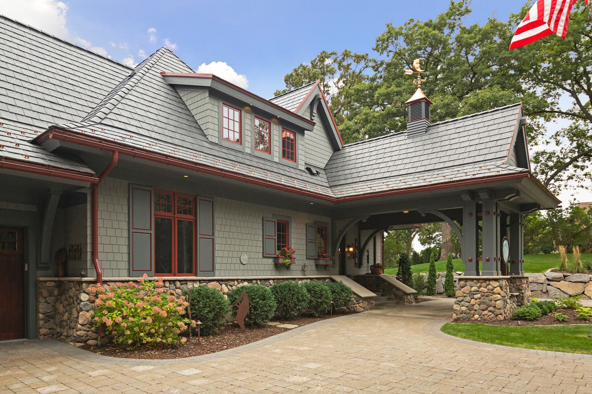 Reliable winter snow removal services for Lake Minnetonka properties